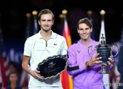 开云体育平台APP-包含拉沃尔杯轻取澳网，梅德韦杰夫关键制胜的词条