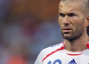 开云APP-绿茵场上的非对称战争，苏亚雷斯个体爆发如何击穿伊拉克的战术铁幕