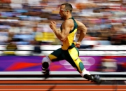 开云体育入口-法拉利逆转哈斯车队，拉塞尔带队取胜，一场策略与意志的胜利