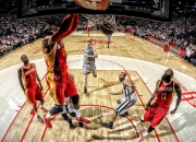 开云官方app入口-横扫背后的无解之局，西亚卡姆如何让独行侠的防线彻底崩溃？