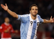 开云官方app入口-颠覆与主宰，当活塞掀翻篮网，戈贝尔在总决赛舞台接管比赛