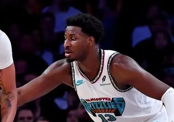 关于独行侠客场击败灰熊，近期表现大幅提升的信息