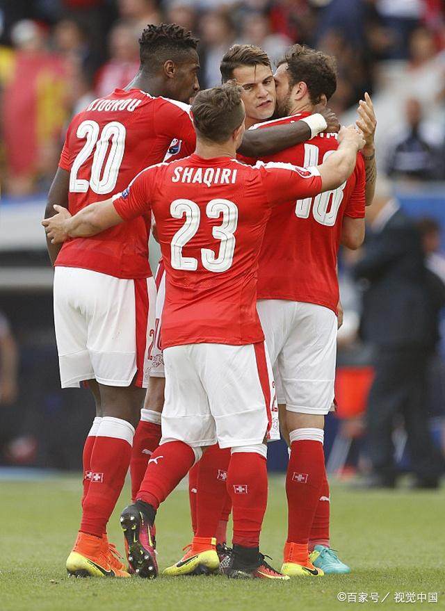 瑞典队在硝烟弥漫中取得胜利 瑞典队在硝烟弥漫中取得胜利