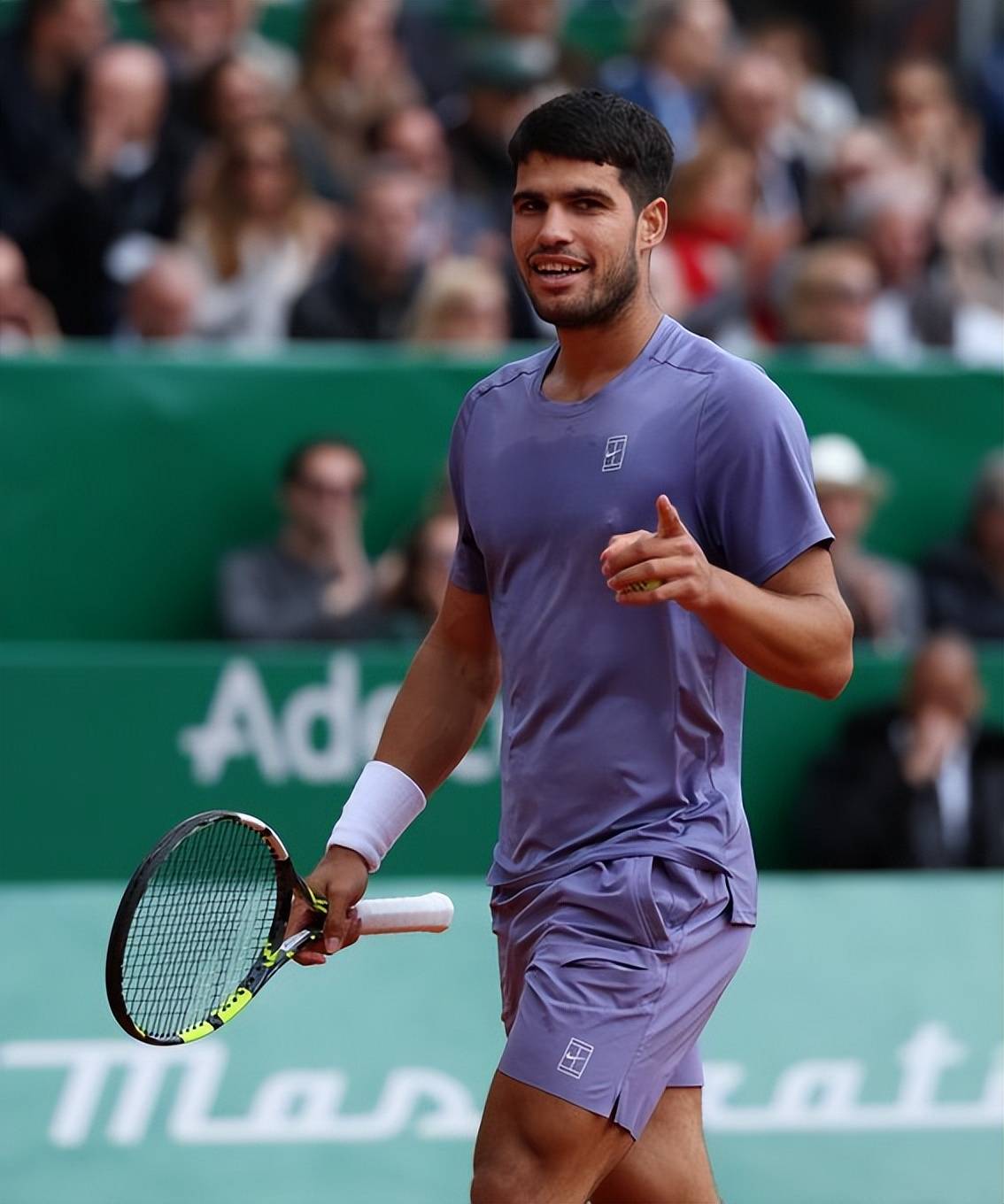 温网轻取蒙特卡洛大师赛，阿尔卡拉斯点燃赛场的简单介绍