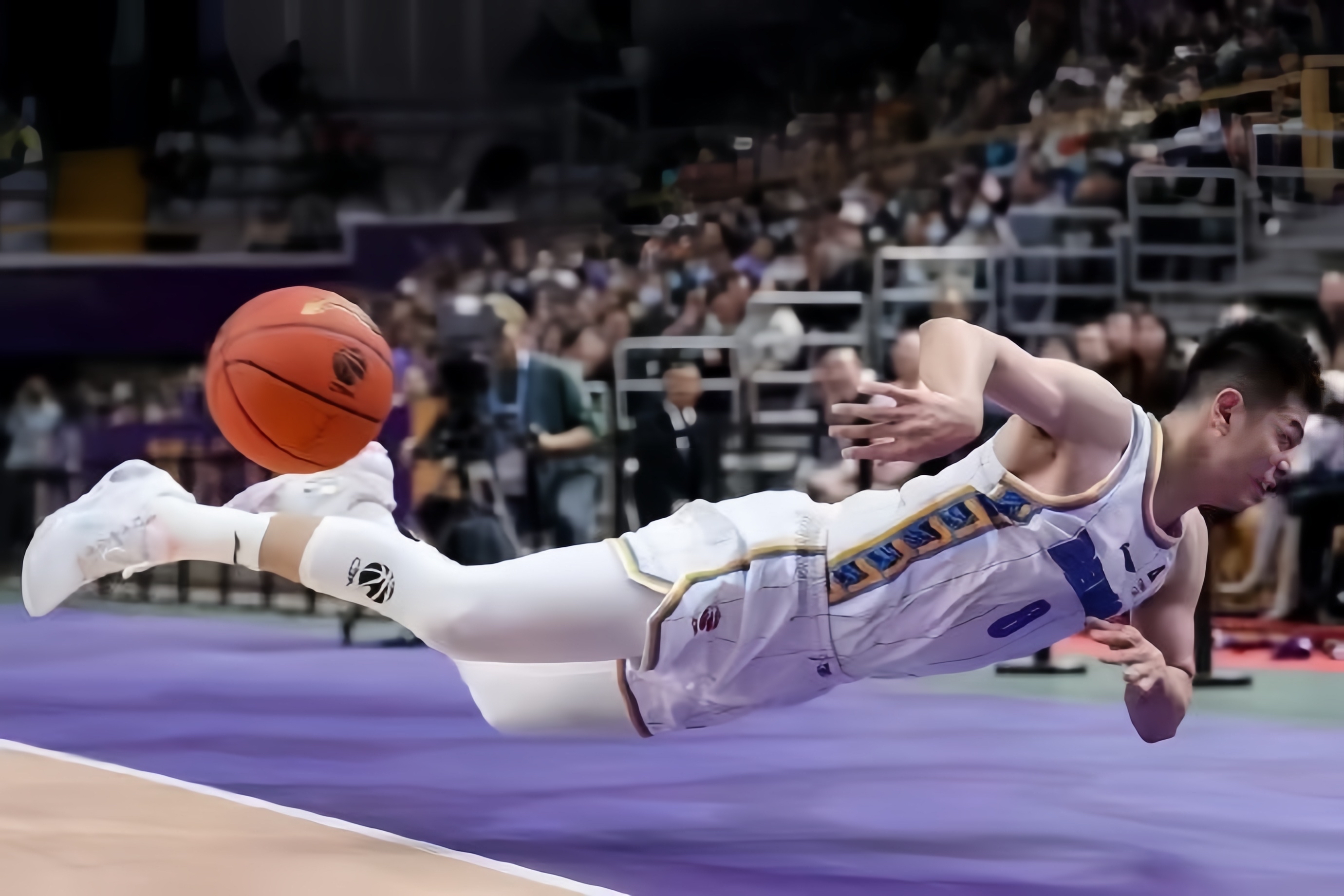 包含北京队碾压篮网，德罗赞刷新纪录的词条