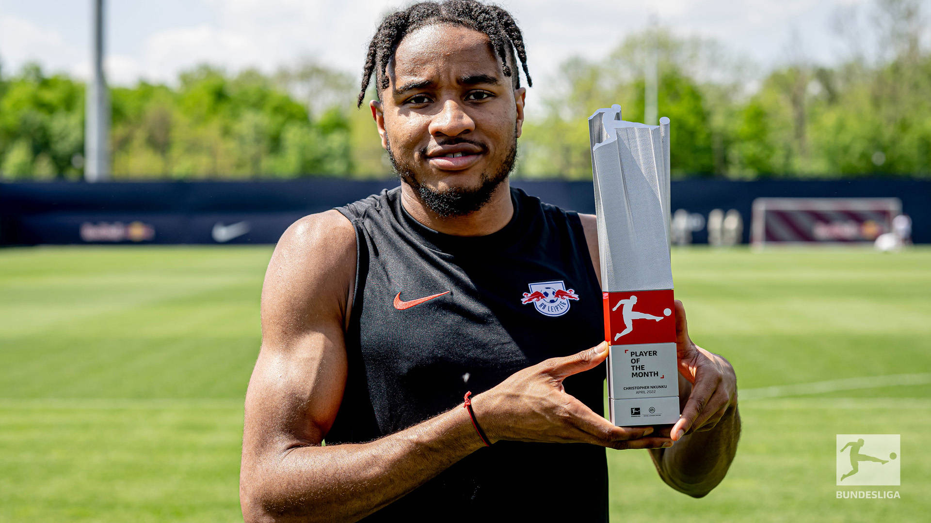 巴黎鏖战墨西哥,恩昆库送出助攻 巴黎鏖战墨西哥,恩昆库送出助攻