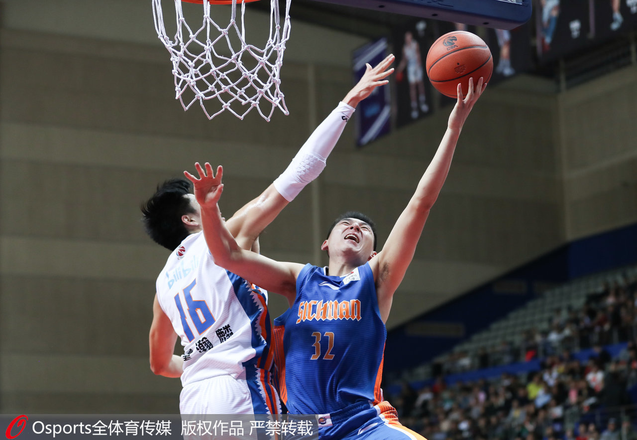 关于日本队绝杀德国队，黄鸭组合统治全场的信息