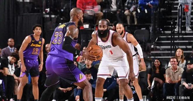 凯尔特人翻盘雄鹿B队，东契奇打破历史纪录