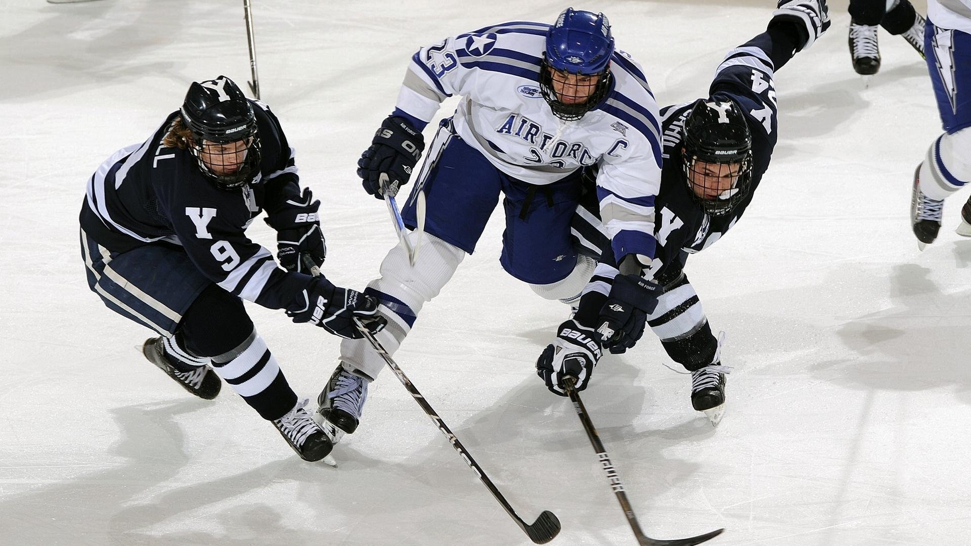 乒乓球赛场上的双重震撼，日本队横扫瑞典，奥恰洛夫上演绝境高光